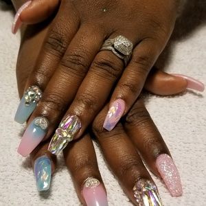 Meet your Posher, Iris